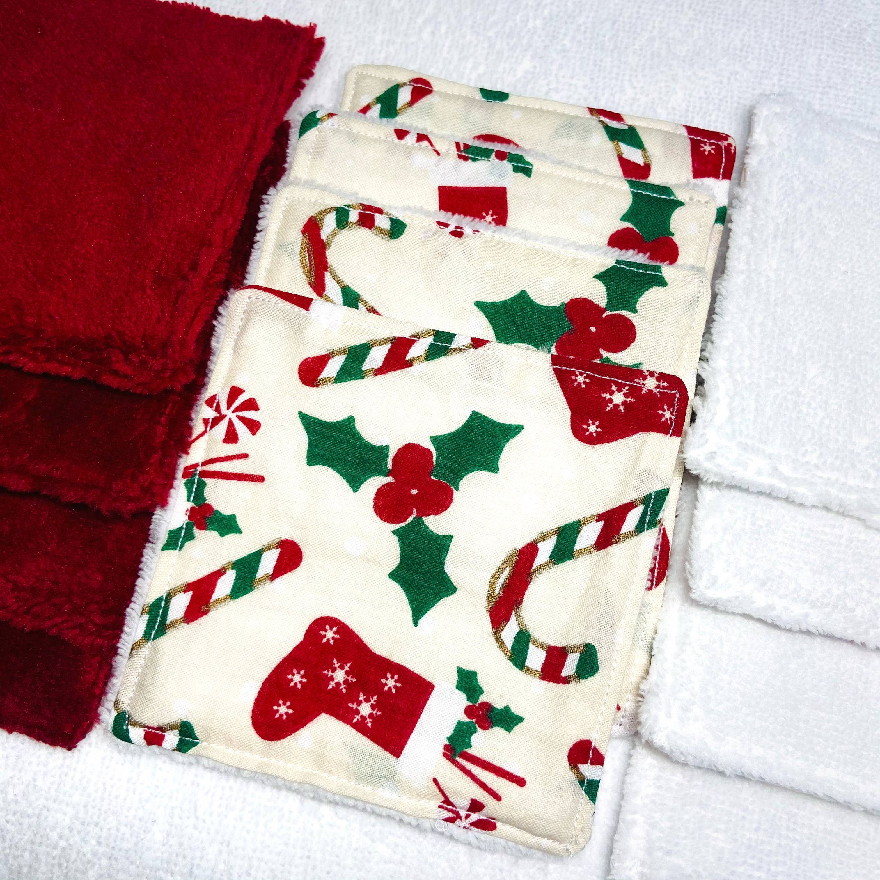 Meli beauty – wholesale Sminkborttagning – Tvättbara servetter med tryckta polkagrisar2