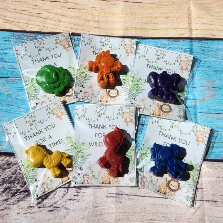 Jungle-Themed Crayon with Card | Safari Party Favors | for wholesale by Snazzy Crayons