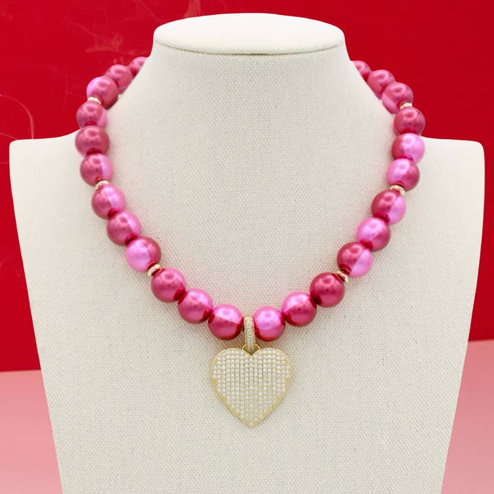 Collier Cheers to Love, Berry Royale pour la vente par Traci's Beads