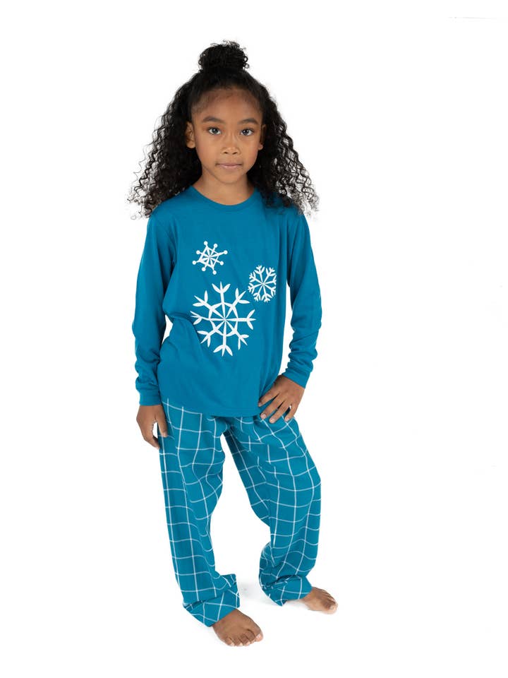 Leveret Pajamas - Wholesale Sleepwear Set - Kids - Kids Pajamas Poly Top & Flannel Feel Pants8