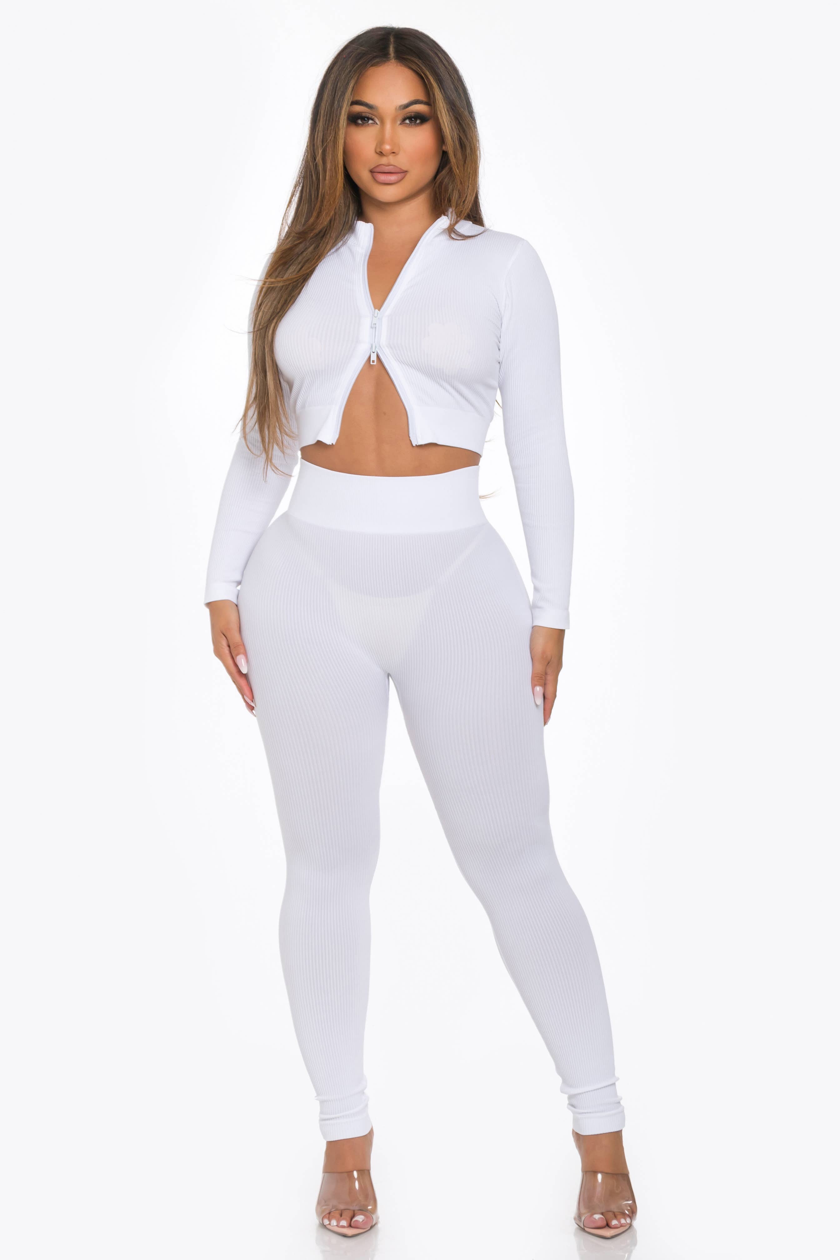 Lime All the Time – Großhandel Set aus Oberteil und Hose (NICHT Loungewear) – Damen – 2-teiliges Set aus Crop-Top und Leggings mit langem Reißverschluss, ohne Nähte15