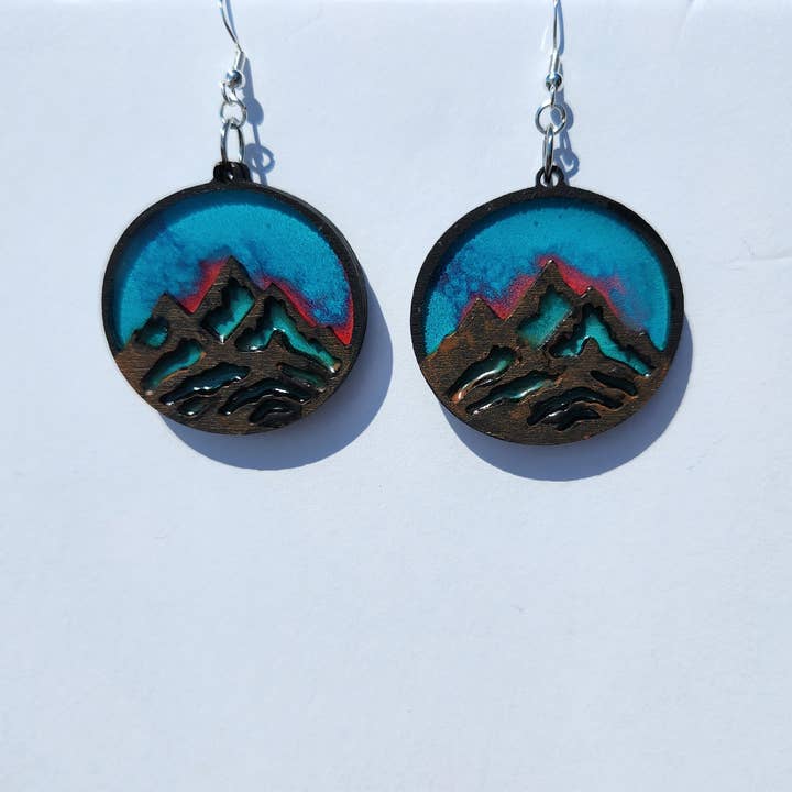 Orecchini da montagna per la vendita all'ingrosso da parte di Blue Bourbon Designs