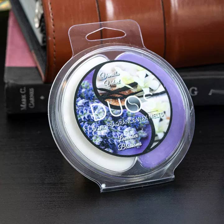 DUOS Wax Melts Candles - Lavender Blossoms / Vanilla Velvet for wholesale by The Candle Cottage & DUOS Dual Fragrance Candles