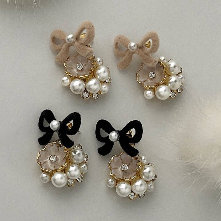 MOND HAUS – Engroshandel Ørestikkere – Margaret Øreringe | Fløjlsstruktur Studs0