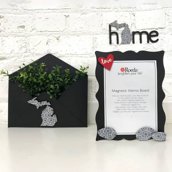 Roeda Studio - Wholesale Magnet - Michigan UP and LP Petoskey Magnet, Michigan Gifts1