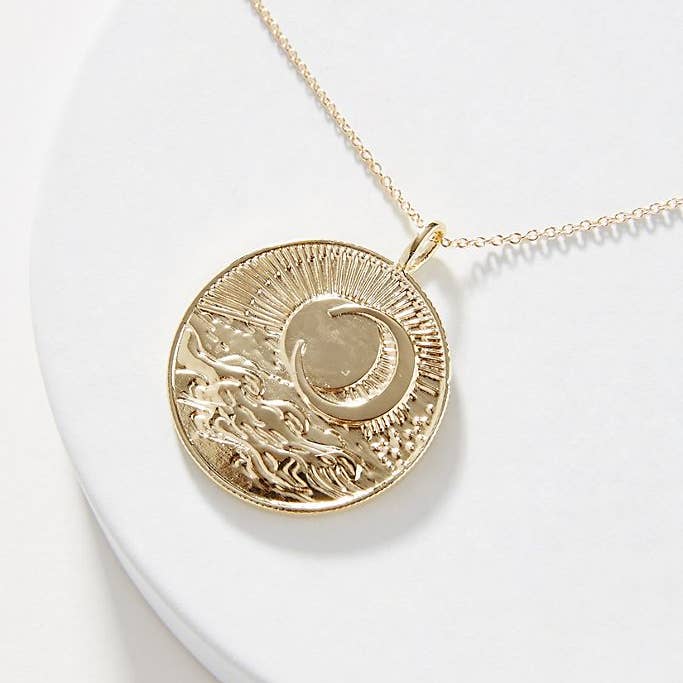 Studio Grun - Wholesale Pendant/Charm Necklace - Sea Token Necklace in Gold8