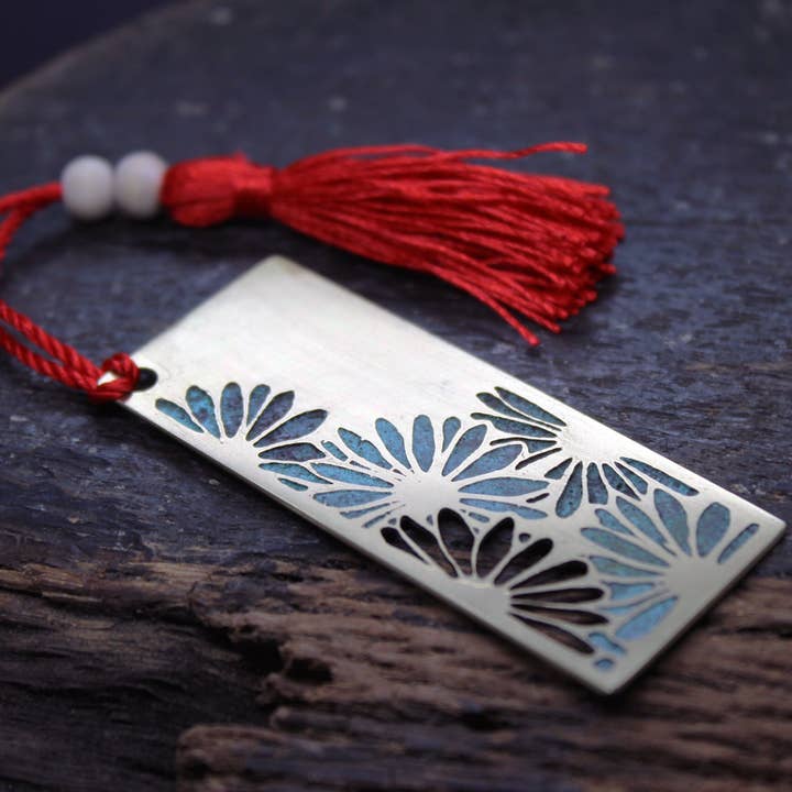 Plataica - Wholesale Bookmark - Brass bookmark with engraved daisies7