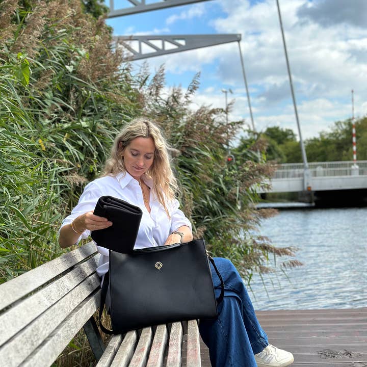 Trashious - Wholesale Shoulder Bag - Women's - Mama Bag Corn Leather Black4