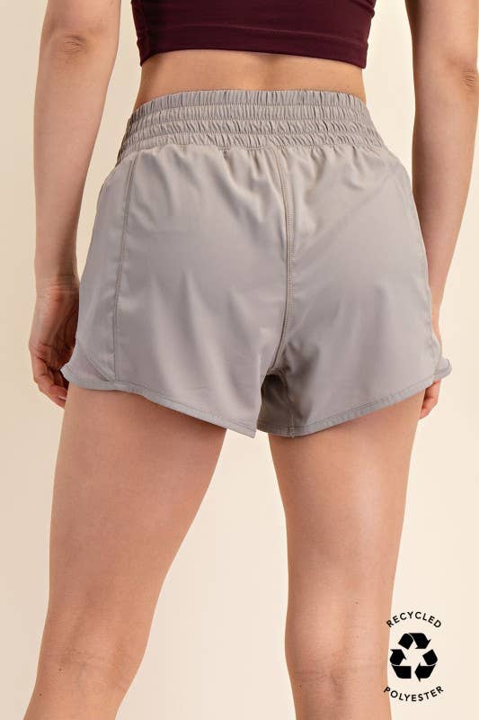 Sunday Morning - Vente Short de sport – femme - Shorts à taille smockée avec empiècement en mesh sur les côtés48