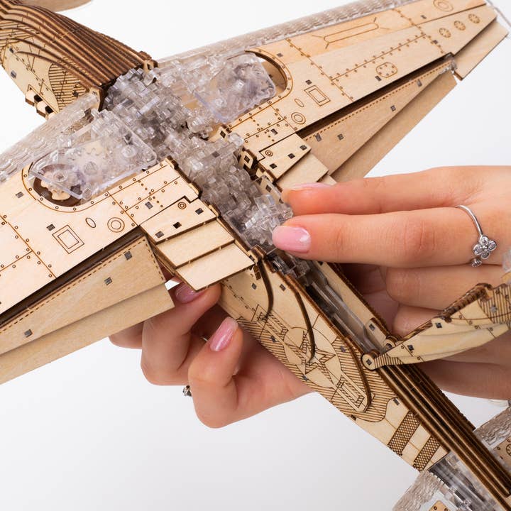 MADNESSTOYS - Wholesale Decorative Tabletop Object - Speedfighter9