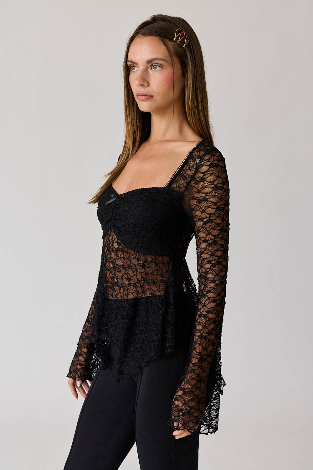 Papermoon - Wholesale Blouse - Women's - PT18216 - Ella Sweetheart Lace Top1