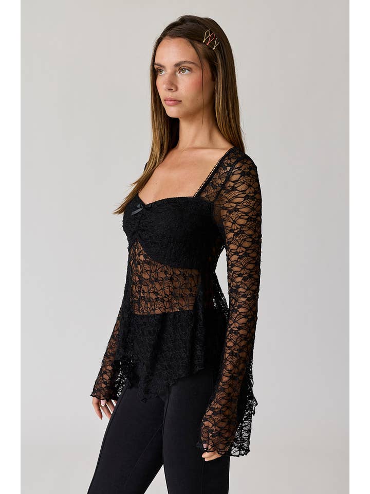 Papermoon - Wholesale Blouse - Women's - PT18216 - Ella Sweetheart Lace Top1