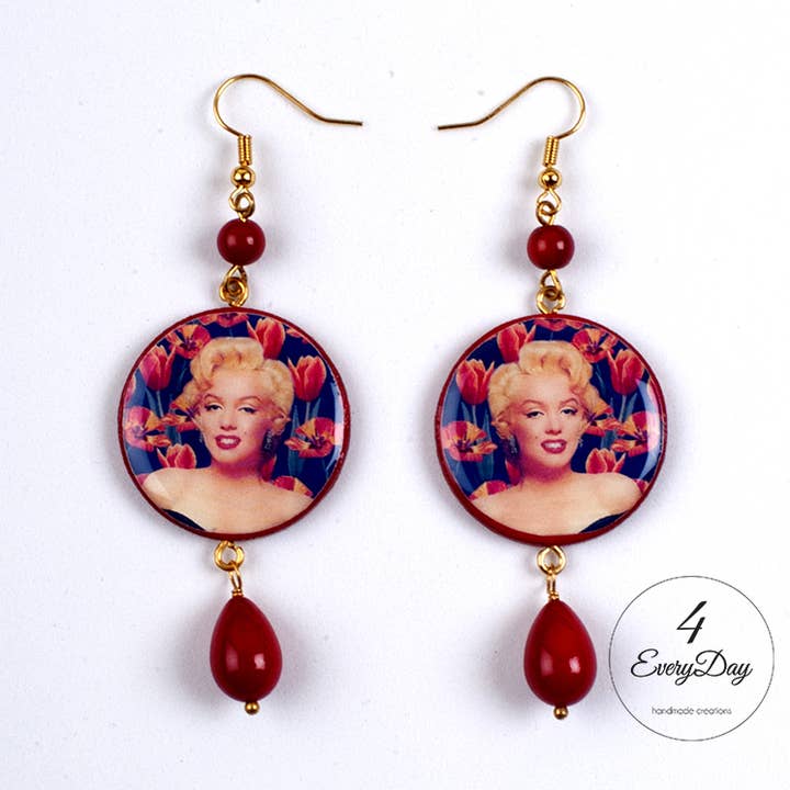 Houten en harsen oorbellen - Rode Marilyn Monroe voor wholesale door 4everyday Handmade