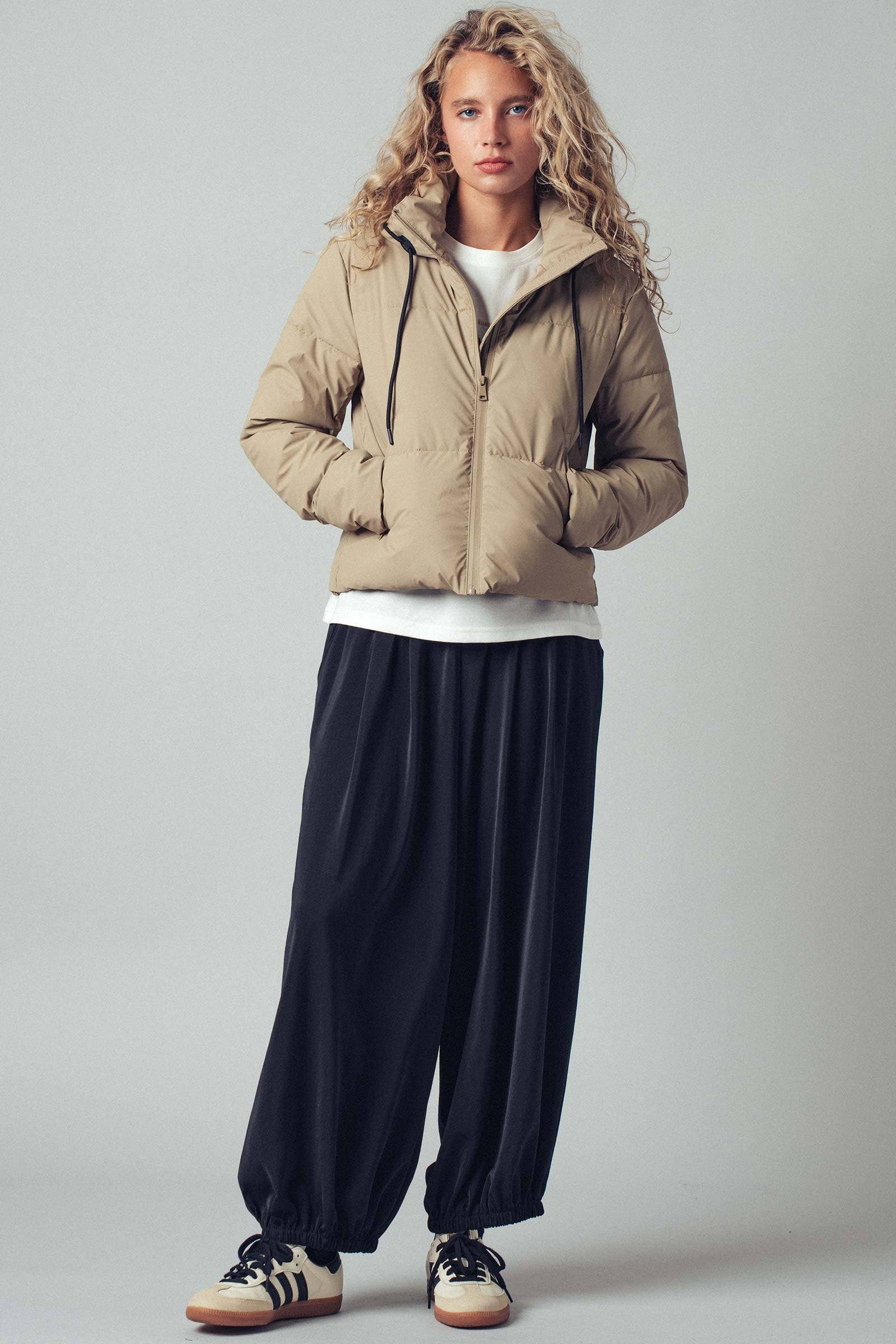 Urban Daizy - Wholesale Puffer Jacket - Women's - Cozy Drawstring Hooded Puffer Jacket3