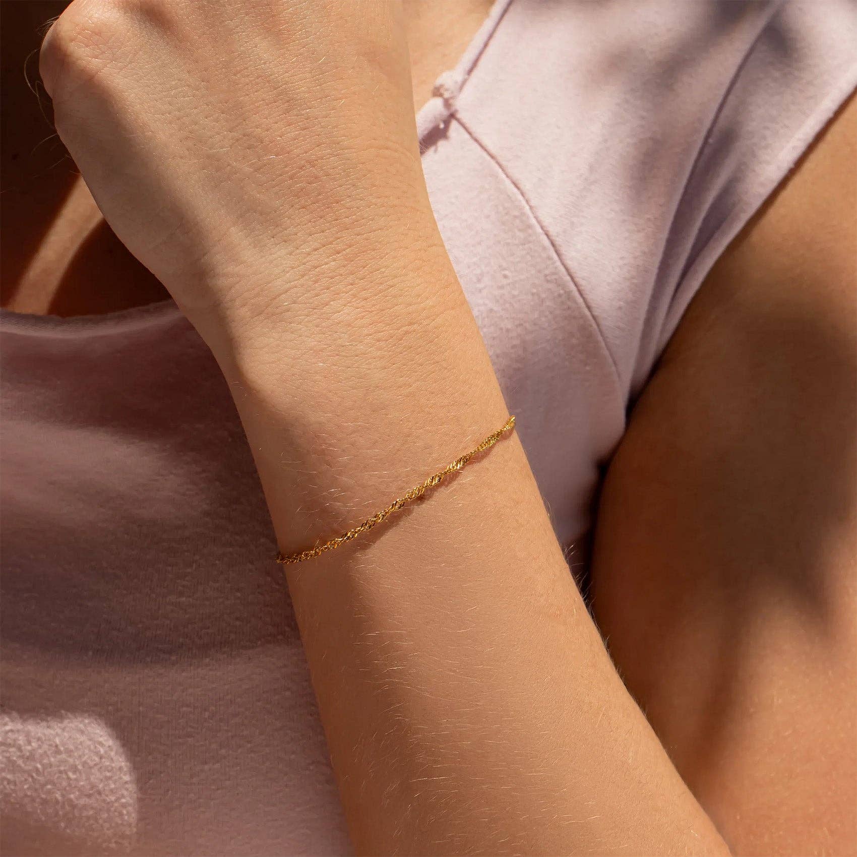 WJW - Wholesale Link & Chain Bracelet - 18K Gold PVD Stainless Steel Singapore Chain Bracelet1