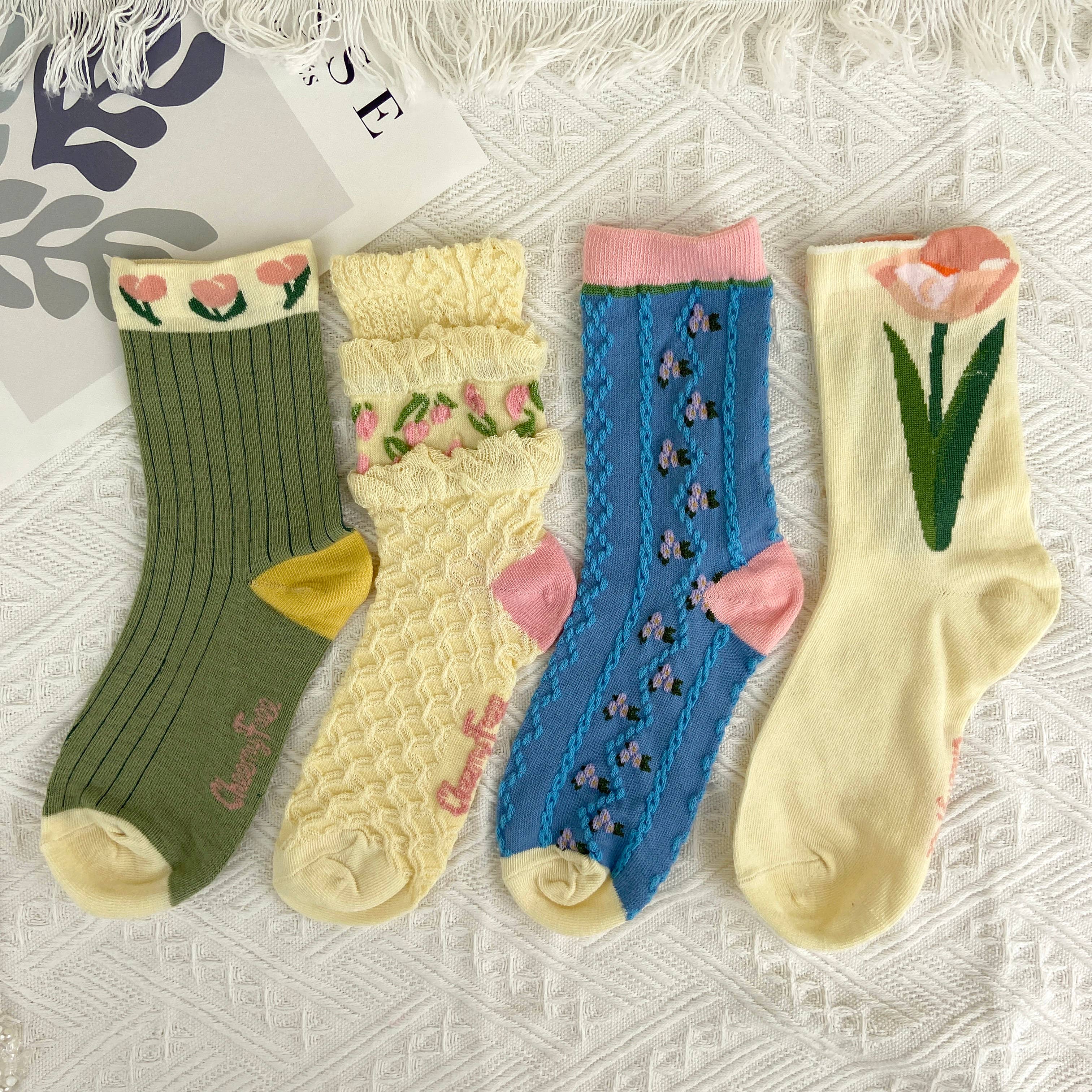 mildstyles - Vente Chaussettes – femme - Chaussettes vintage mi-mollet à motif floral tulipes10