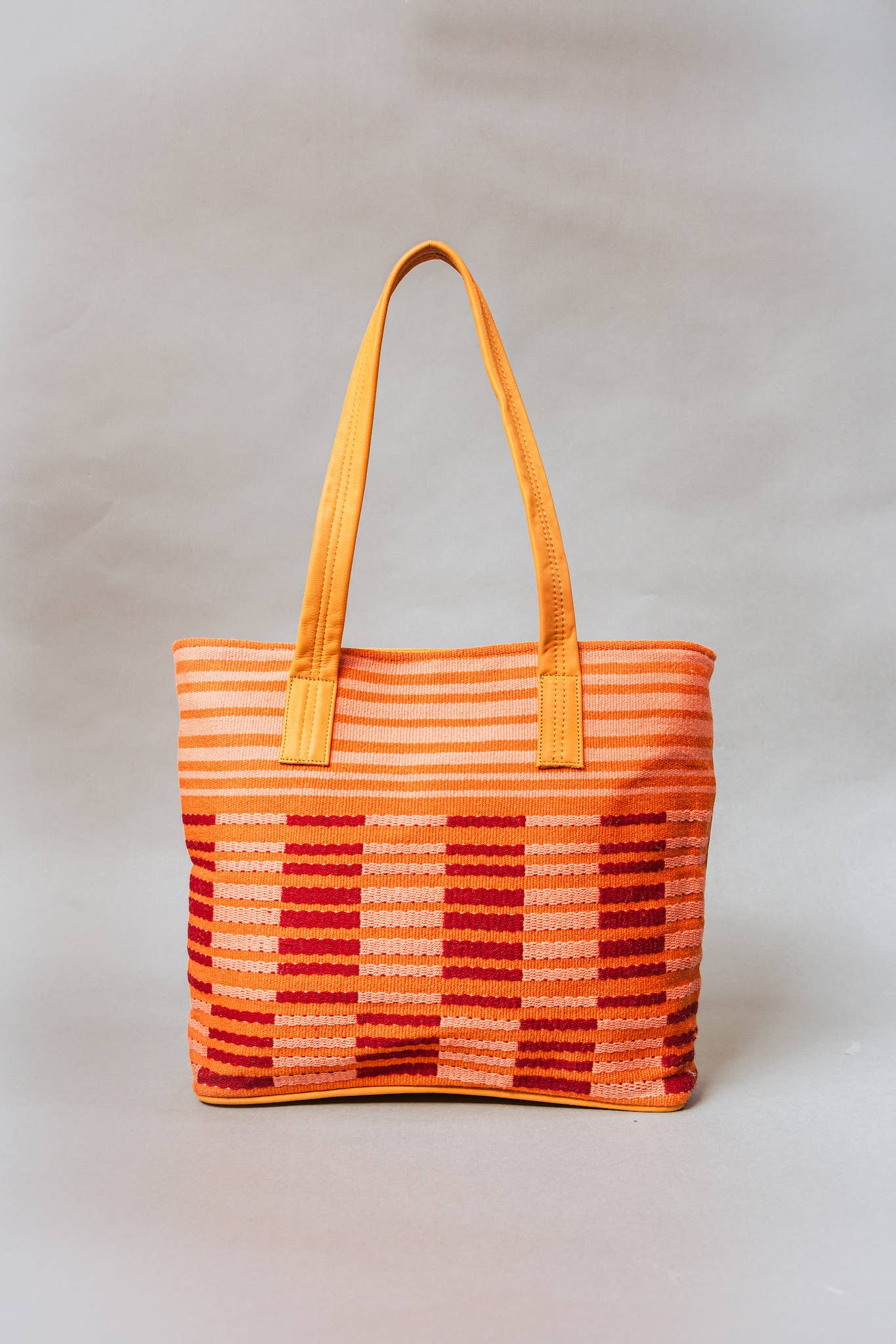 Awamaki - Wholesale Tote Bag - Women's - Woven Zip Tote8