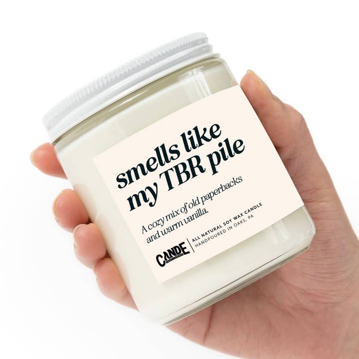 Candela profumata Smells Like My TBR Pile per la vendita all'ingrosso da parte di CE Craft Co