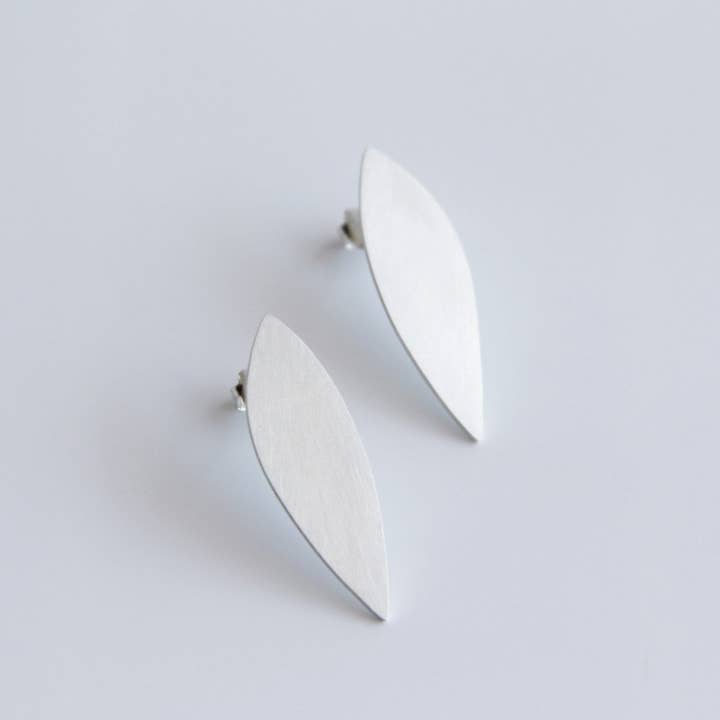 Sterling Silver Minimalist Leaf Post Earrings for wholesale by tothemetal