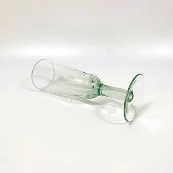 Jarapa – wholesale Wine glass – Recycled Glass Prosecco / Champagne Stemmed Glass 19cm4