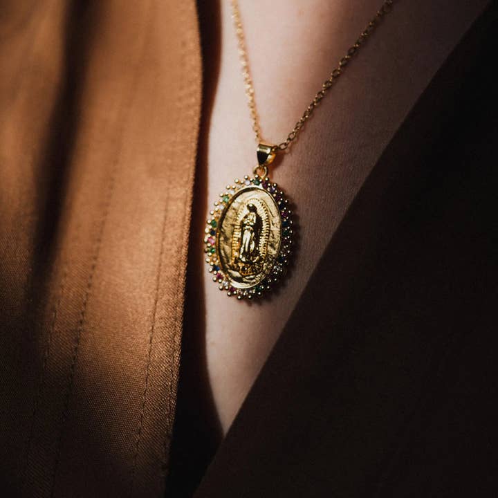 PHOEBE´S - Wholesale Pendant/Charm Necklace - Collar Delicado, Collar de la Virgen María, Regalo para Ella1