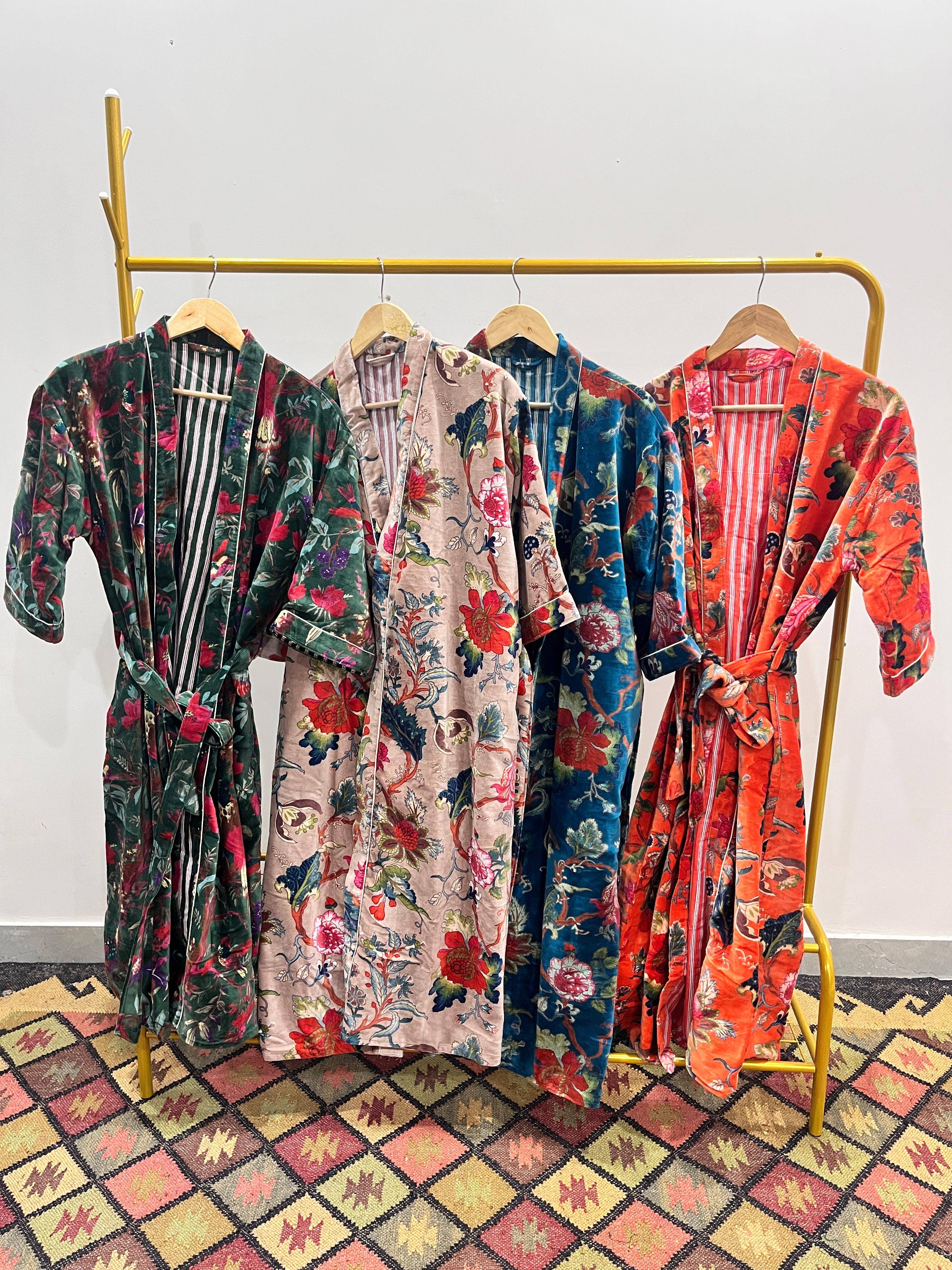 Homesoul - Wholesale Robe - Women's - Velvet Kimono Dressing Gowns- Set of 10 1