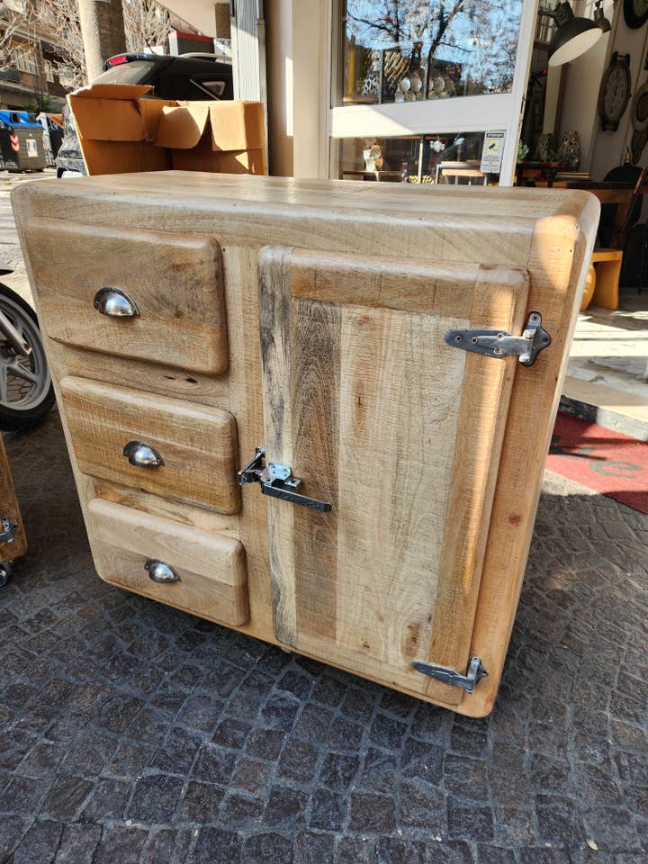 Madia Dressoir Freeze 100 voor wholesale door Crab design