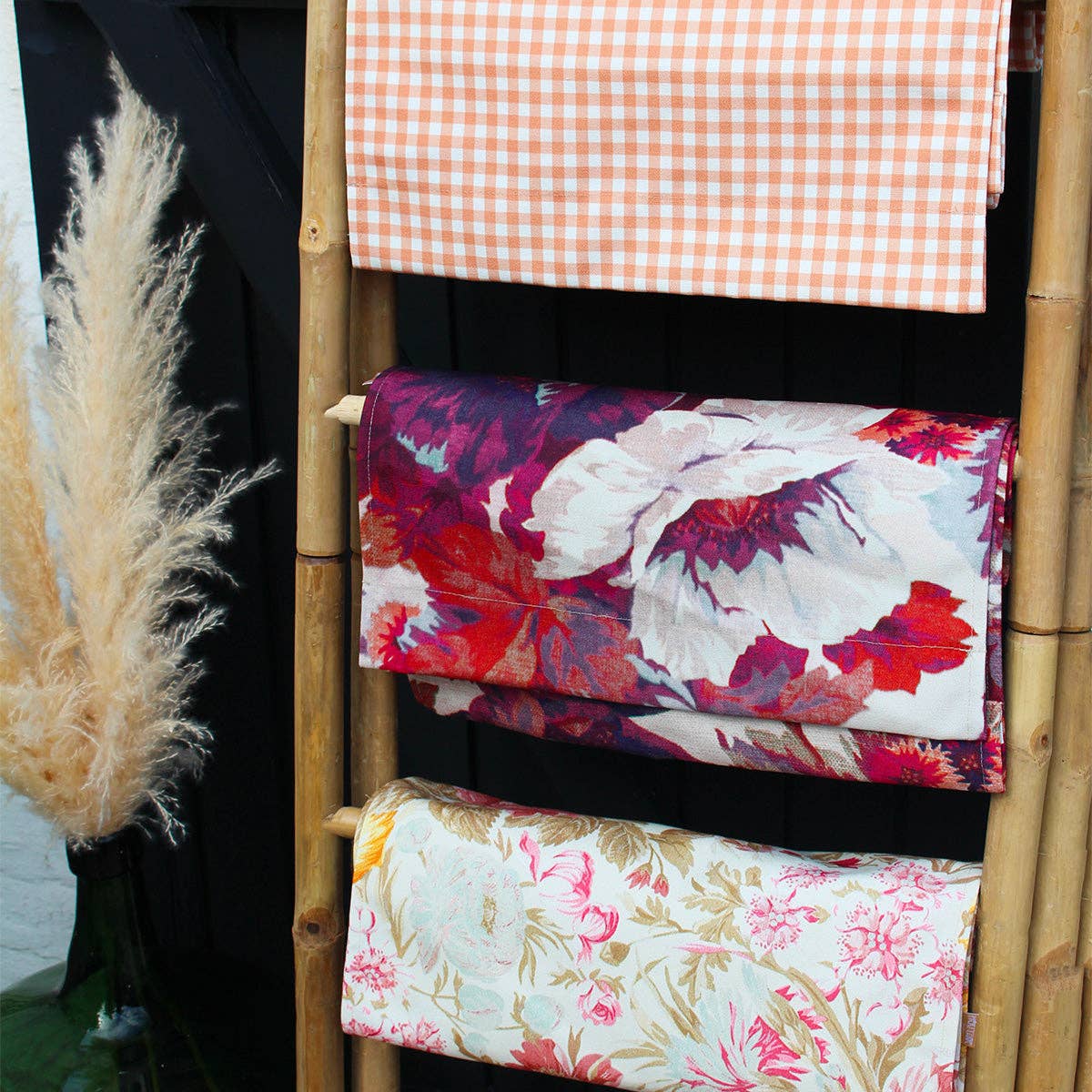 Héritage Studio – wholesale Utomhusstol – Trä och polyester blommig solstol 2