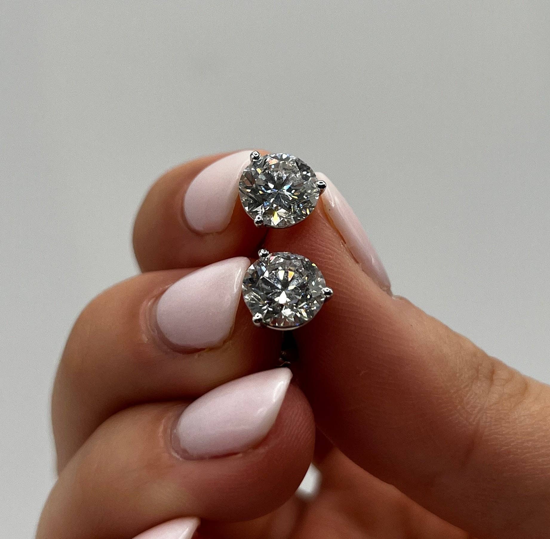 Elegant Jewels LLC - Vente Clous d'oreille - Boucles d'oreilles en or 14KT avec diamants ronds de laboratoire .5 CT5