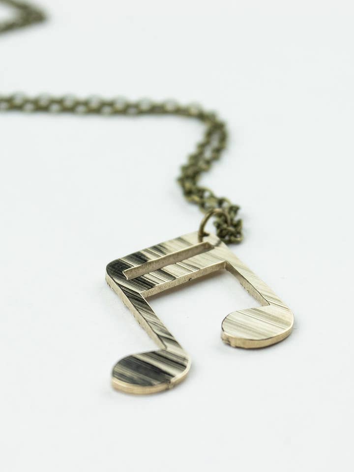 Sixteenths - Collier de cymbales récupérées pour la vente par Full Circle Co.