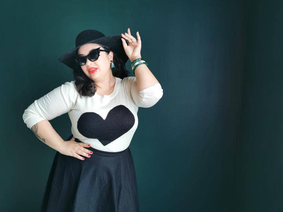 Mak – wholesale Pullovertröja - Dam – Heart Chenille Crewneck 3/4 ärm tröja MK35952