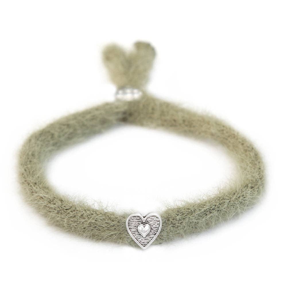 Love Ibiza - Wholesale Woven/Braided Bracelet - Armband fluffy olijfgroen zilver0