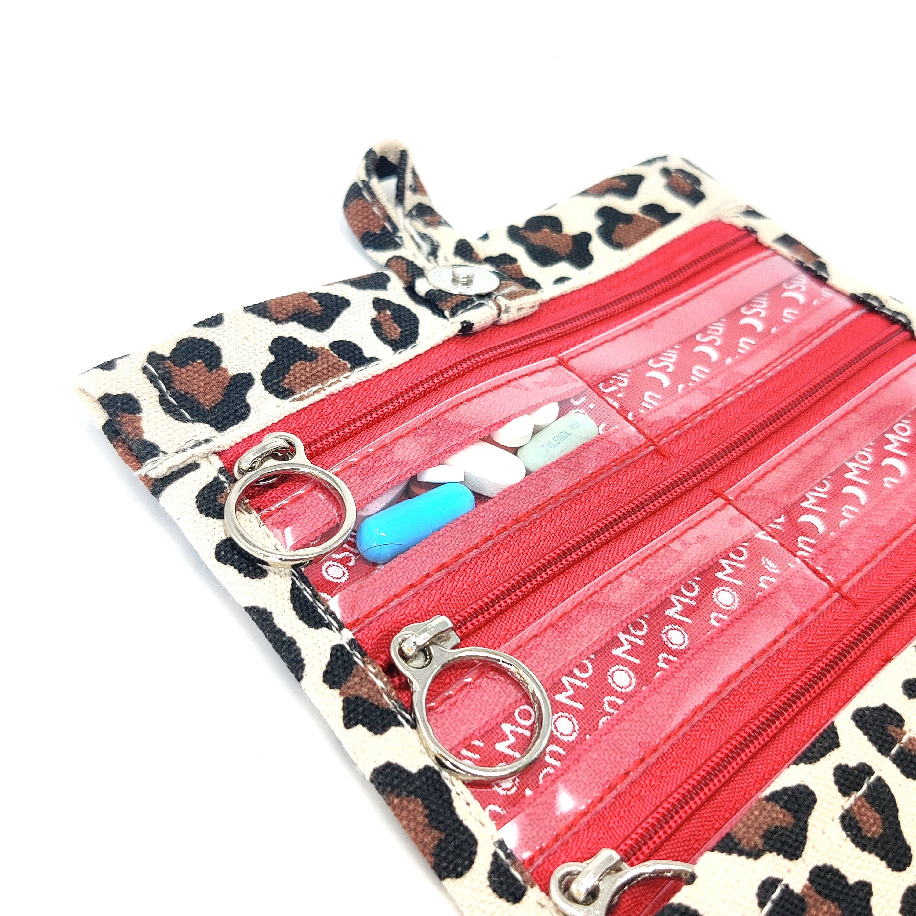 Clutch by Sara Gorman - Venta al por mayor Pastillero - El organizador semanal de píldoras original Pillfold™14