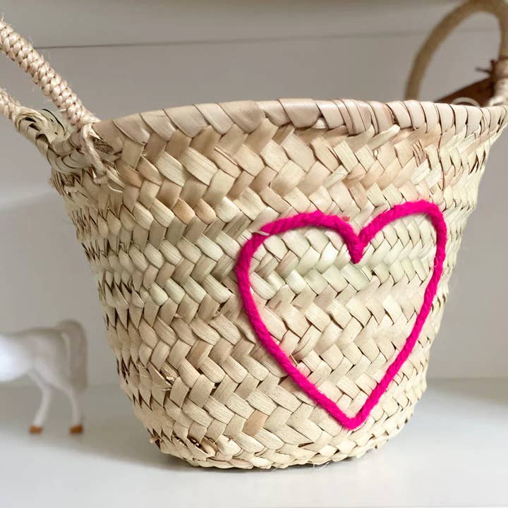 High crafty – wholesale Basket – Heart Mini Basket – Handwoven Palm Leaf Basket with Embroide4