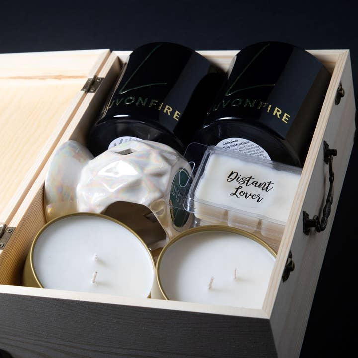 Coffret Luv pour la vente par LuvOnFire Candles