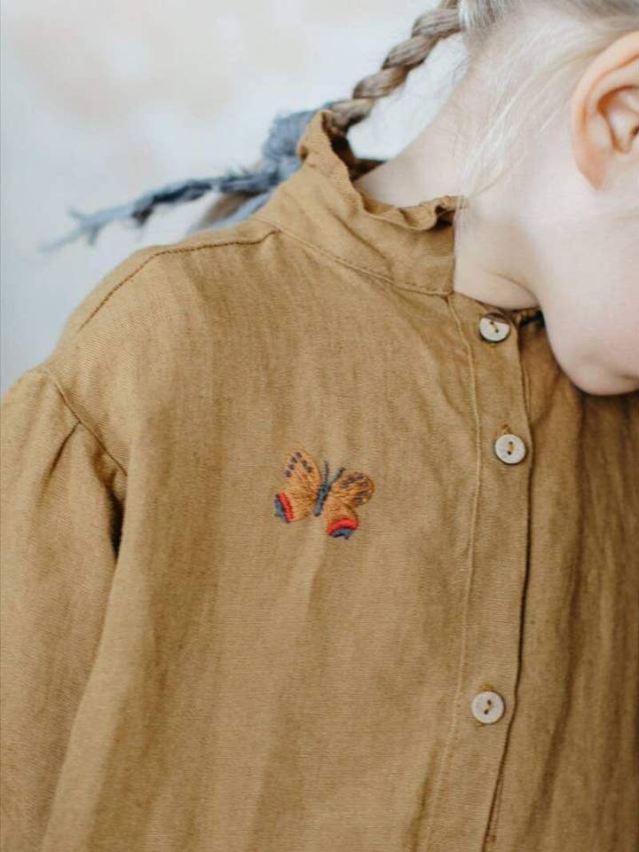 Farfalla Lucia (3,2x2,5cm) | Ricamo Fatto a Mano per la vendita all'ingrosso da parte di La Petite Alice