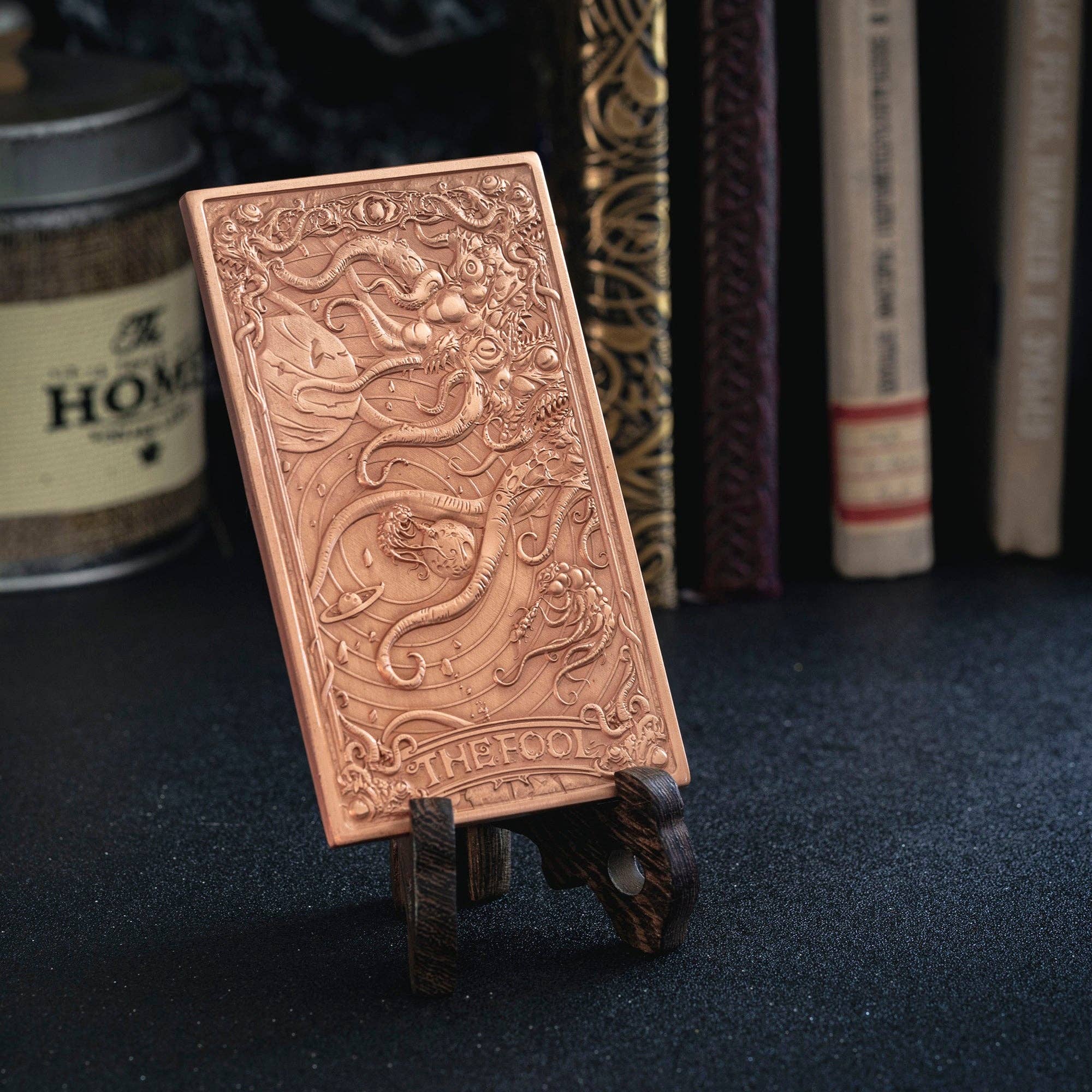 Vermilion Collection - Wholesale Tarot Cards - Gaze of the Pantheon Cthulhu Mythos Character Cards6