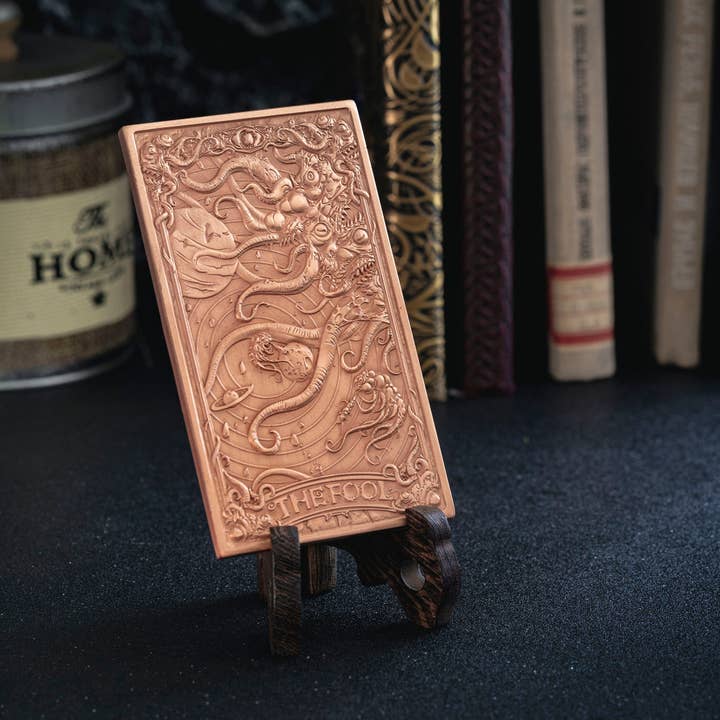 Vermilion Collection - Wholesale Tarot Cards - Gaze of the Pantheon Cthulhu Mythos Character Cards6