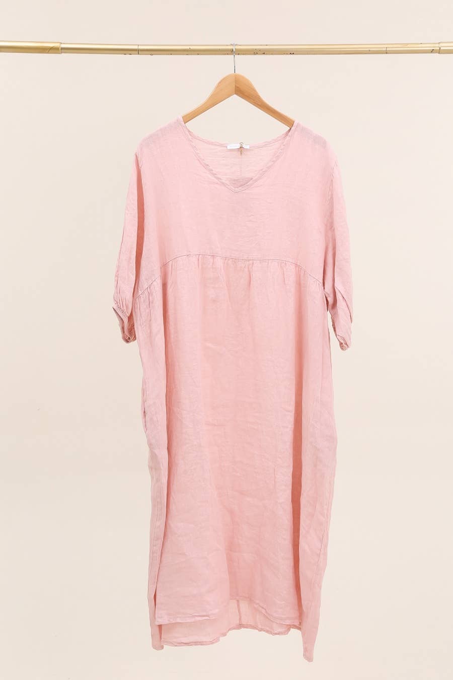 Lea & Luc - Grandes Tailles – Engroshandel Kjole - Dame – Linnedkjole i plusstørrelse med V-udskæring4