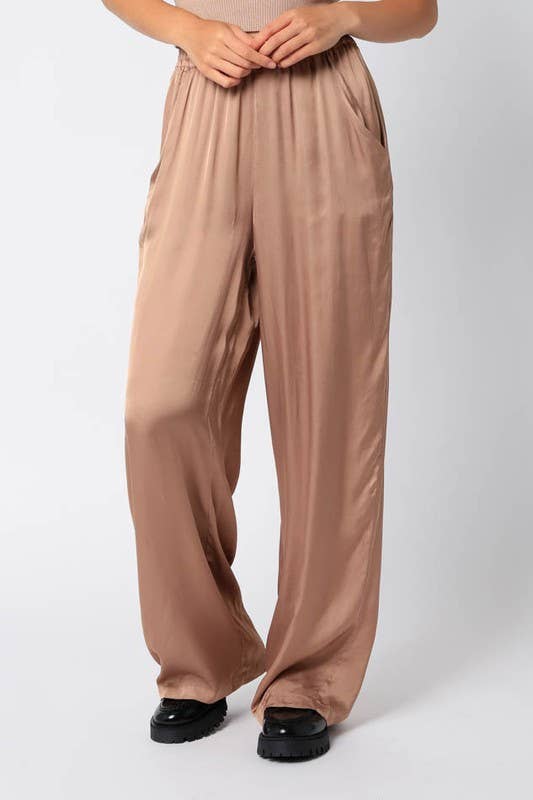 Olivaceous - Wholesale Pants - Women's - Satin Wide Pants1