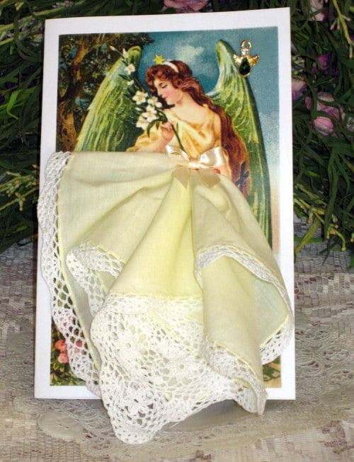 MOMENTS IN THYME - Wholesale Everyday Greeting Card - Guardian Angel Keepsake Hanky Card0