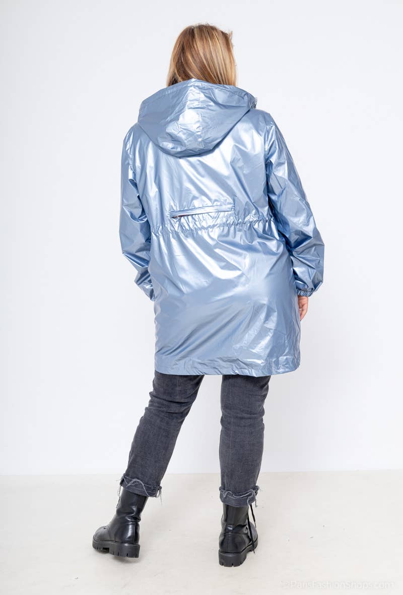 Attrait Paris - Venta al por mayor Cortavientos - Mujer - Cortavientos largo metálico con capucha y cremallera de colores Tallas grandes8