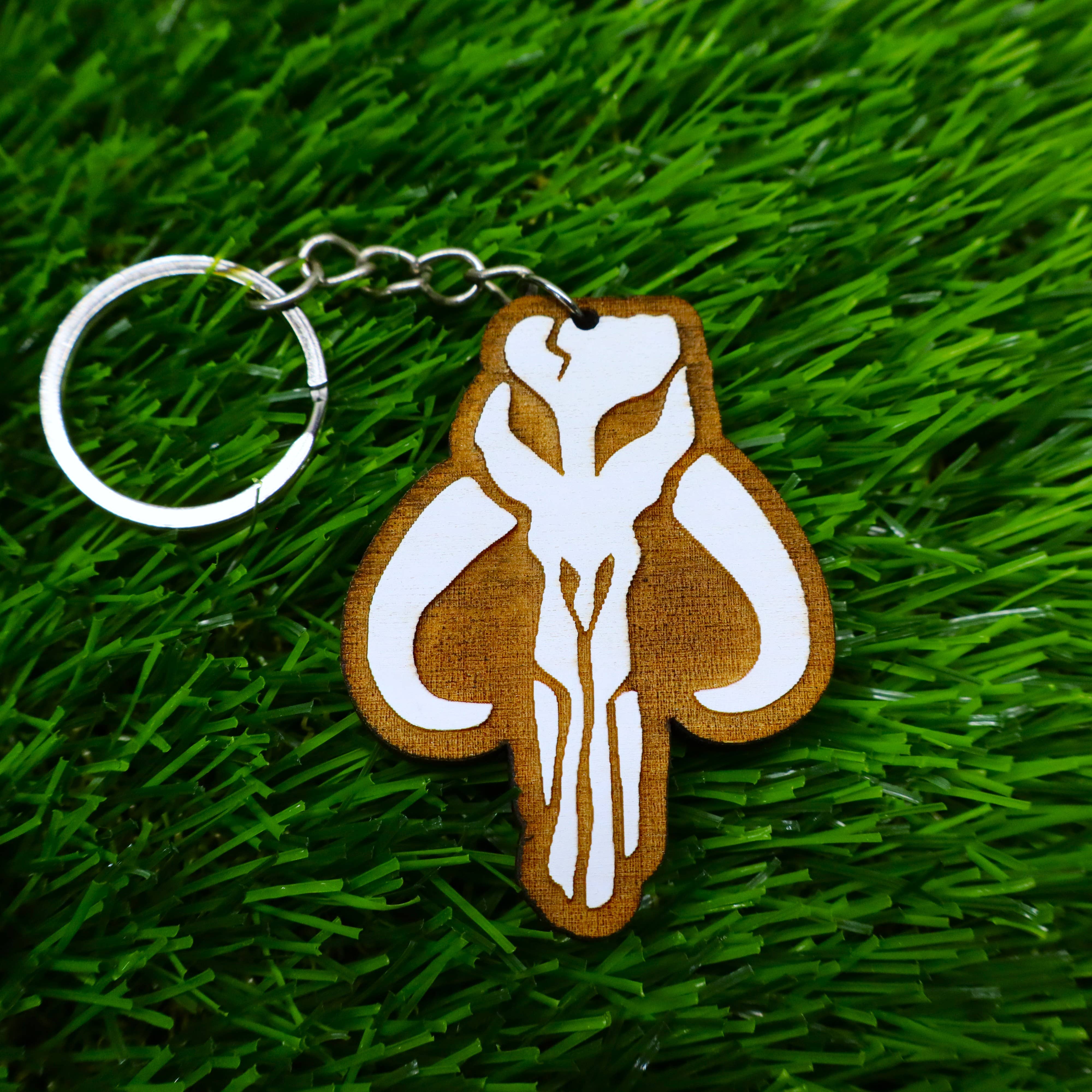Herbs&Belles – wholesale Keychain – Unisex – Mandalorian Wooden Keychain, Star Wars, Geek Gift, For Nerds0