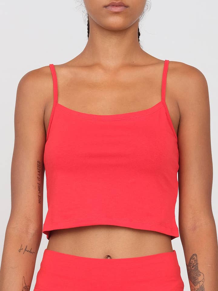 Rosso Sporty crop top for wholesale on Faire1