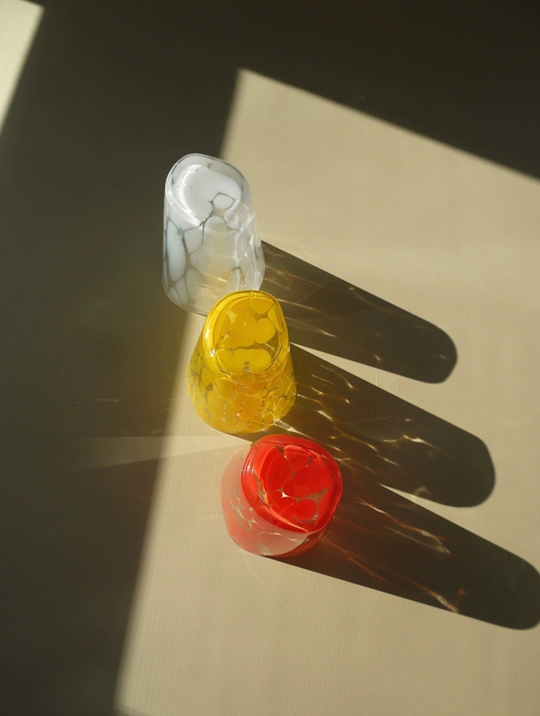 INSPECIAL HOME - Wholesale Drinking Glass/Cup - Mouth-blown Coloured Monochrome Spot Cups Case Of 109