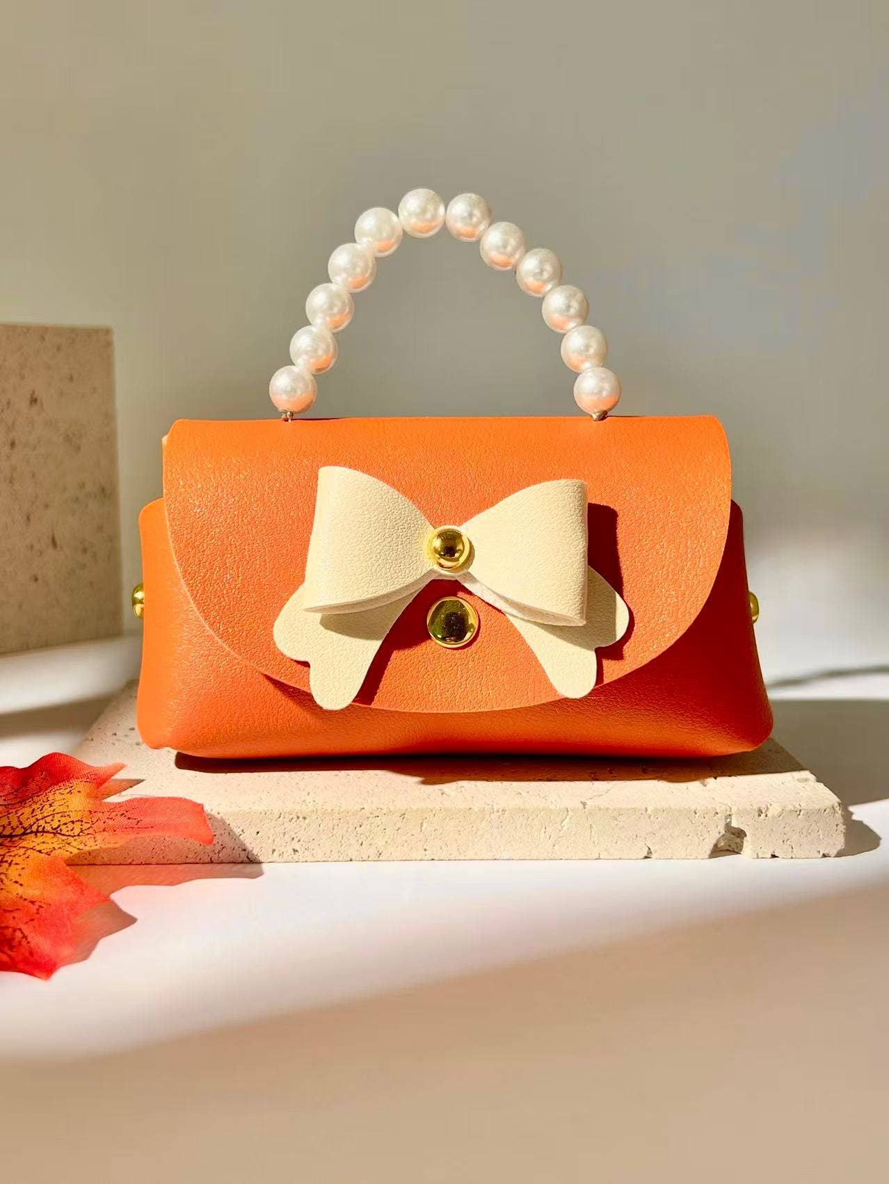 COSMOS – Saco de presente por atacado – Mini Saco de Presente Chique e Fofo com Pérolas e Laço Elegante4