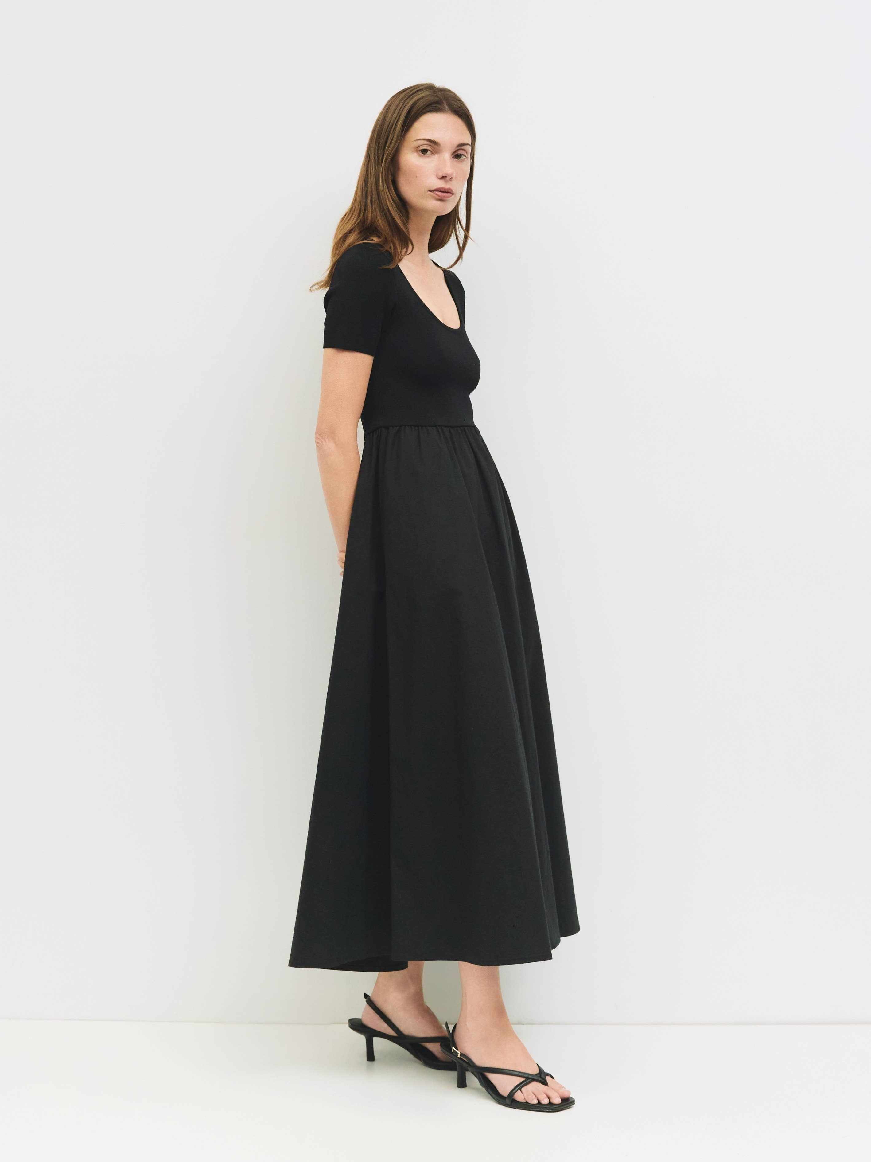MOD REF - Wholesale Dress - Women's - The Lynette Dress | Knit Short Sleeve Midi Dress2