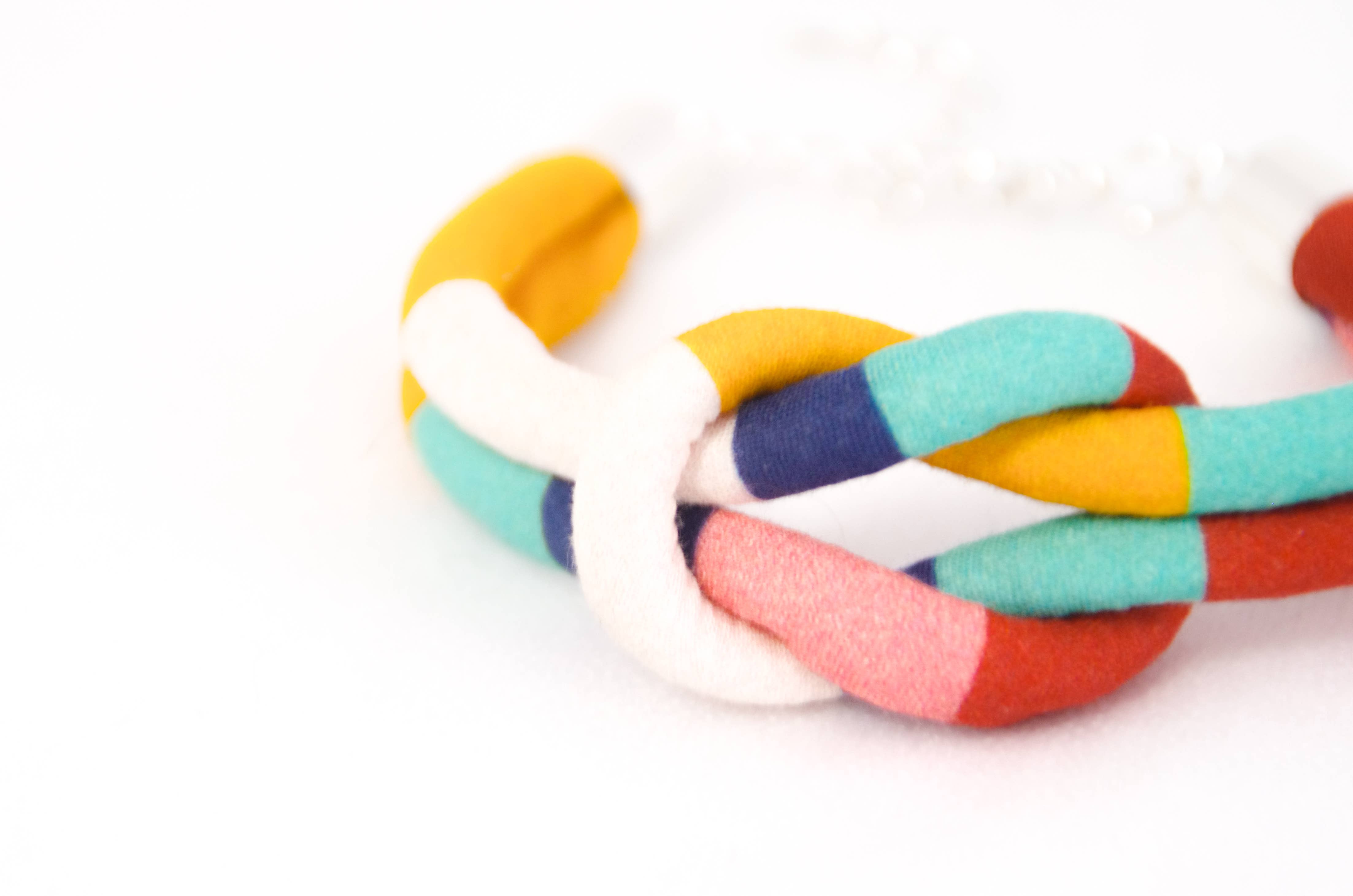 Bunny Bosworth – wholesale Woven/braided bracelet – Printed Fabric Cord Knot Bracelet - Fairground Follies1