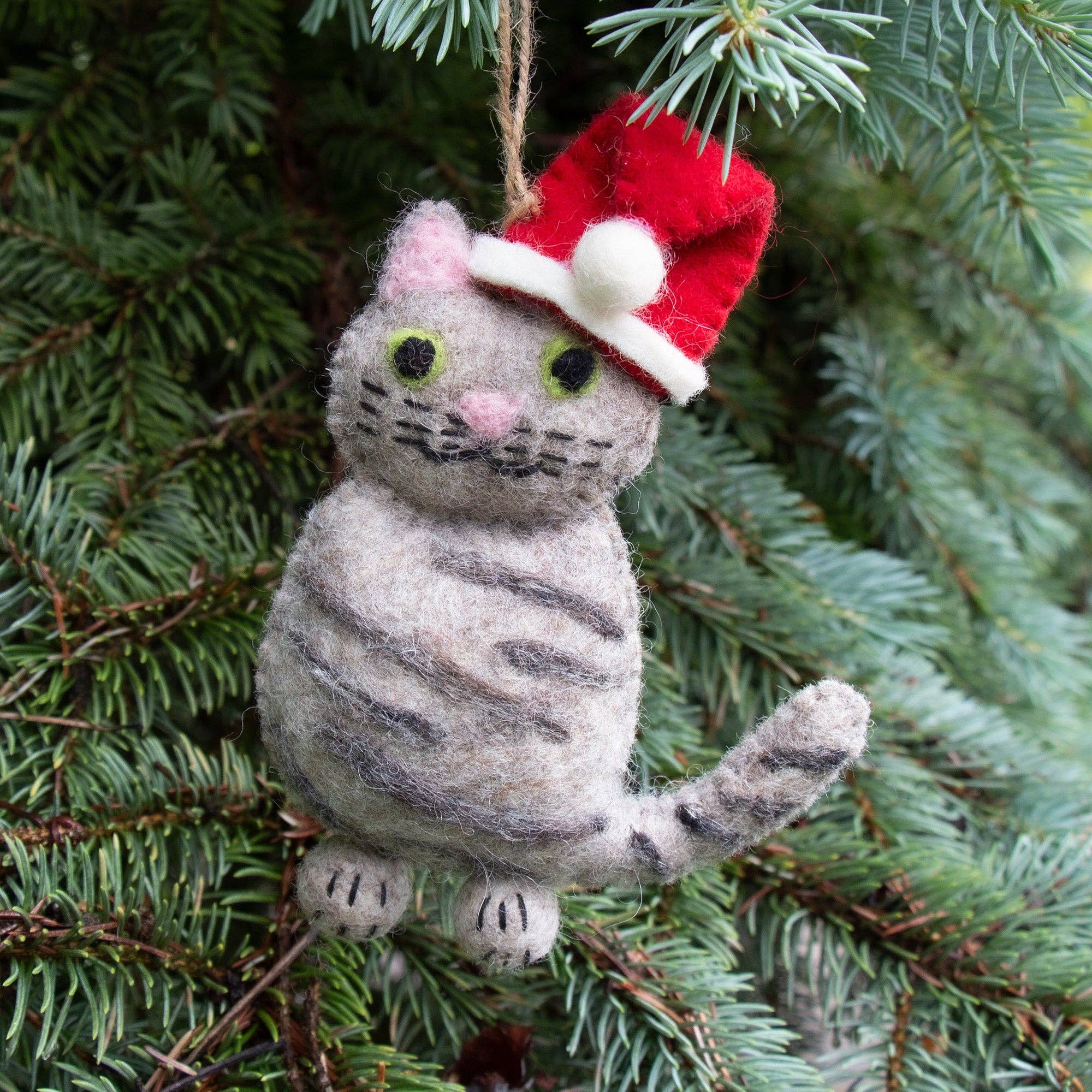 Global Crafts - Wholesale Ornament - Grey Tabby Santa Cat Felt Ornament1