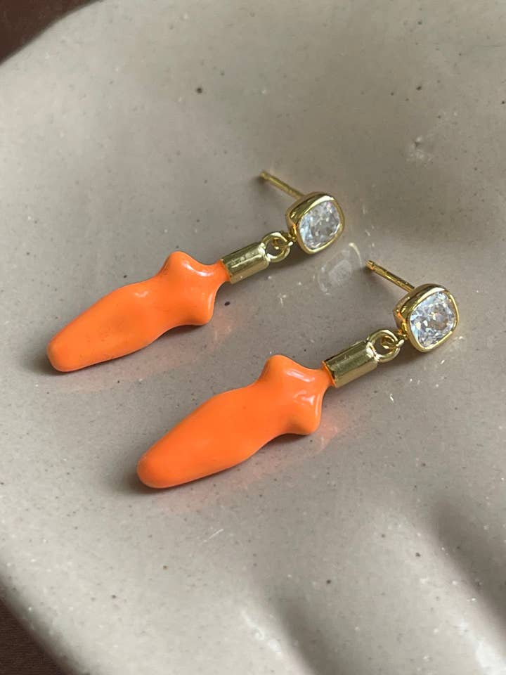 LADY ORANGE pour la vente par Empower By O